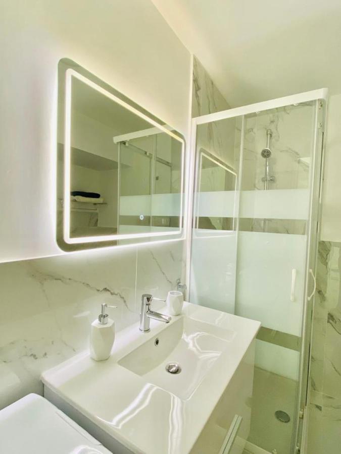 Casaflo Apartment Наполи Екстериор снимка